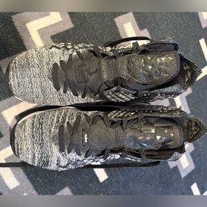 Nike LeBron 17 Oreo 11.5